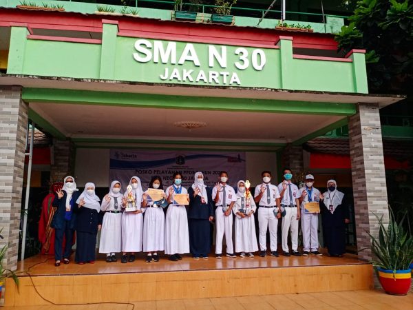 Piagam penghargaan kejuaraan sains nasional