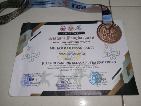 Juara 3 Kelas C Putra Tingkat SMA. Kejuaraan Pencak Silat Pelajar Jakarta Utara 6